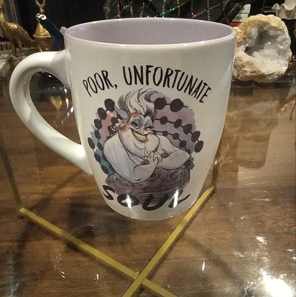 Disney Villains Ursula 25oz Jumbo Curved Ceramic Mug - Picture 1 of 1